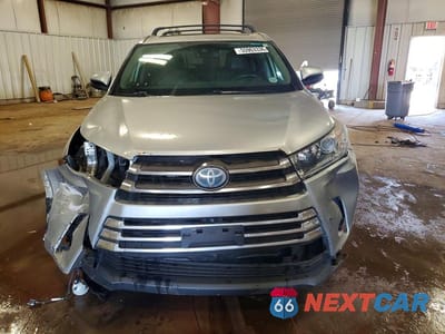 Piąte zdjęcie samochodu w środku: 2018 TOYOTA HIGHLANDER HYBRID LIMITED PLATINUM VIN:5TDDGRFH6JS040287 - miniatura