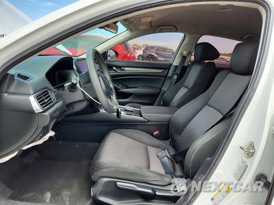Zdjęcie 7 z 13 samochodu: 2020 HONDA ACCORD LX VIN:1HGCV1F10LA132549 - miniatura