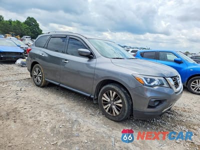 Czwarte zdjęcie samochodu z boku: 2018 NISSAN PATHFINDER S VIN:5N1DR2MN2JC656995 - miniatura