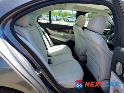 Zdjęcie 10 z 12 samochodu: 2021 MERCEDES-BENZ E 350 4MATIC VIN:W1KZF8EB9MA957165 - miniatura