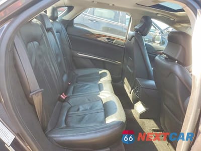 Zdjęcie 10 z 13 samochodu: 2014 LINCOLN MKZ VIN:3LN6L2GK7ER829770 - miniatura