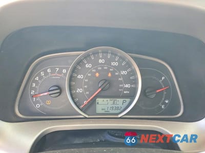 Zdjęcie 9 z 12 samochodu: 2015 TOYOTA RAV4 XLE VIN:2T3WFREV1FW151645 - miniatura
