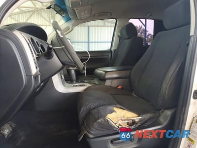 Zdjęcie 7 z 12 samochodu: 2008 TOYOTA TUNDRA SR5 VIN:5TBRV54188S473512 - miniatura