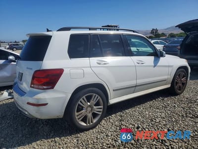 Trzecie zdjęcie samochodu z tyłu: 2013 MERCEDES-BENZ GLK 350 4MATIC VIN:WDCGG8JB1DG097628 - miniatura
