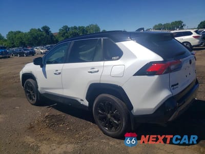 Drugie zdjęcie samochodu z przodu: 2024 TOYOTA RAV4 XSE VIN:4T3E6RFV0RU164837 - miniatura