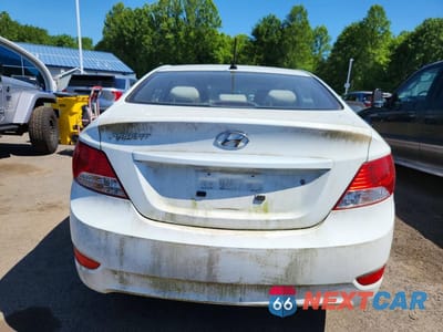 Zdjęcie 6 z 12 samochodu: 2013 HYUNDAI ACCENT GLS VIN:KMHCT4AE7DU506960 - miniatura