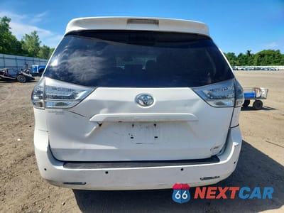 Zdjęcie 6 z 13 samochodu: 2011 TOYOTA SIENNA SPORT VIN:5TDXK3DC8BS147052 - miniatura