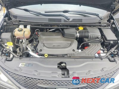 Zdjęcie 12 z 13 samochodu: 2019 CHRYSLER PACIFICA TOURING PLUS VIN:2C4RC1FG8KR705422 - miniatura