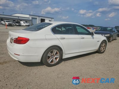 Trzecie zdjęcie samochodu z tyłu: 2012 BMW 528 I VIN:WBAXG5C51CDX03874 - miniatura
