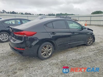 Trzecie zdjęcie samochodu z tyłu: 2018 HYUNDAI ELANTRA VALUE EDITION VIN:5NPD84LF3JH363804 - miniatura