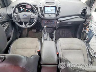 Zdjęcie 8 z 14 samochodu: 2017 FORD ESCAPE SE VIN:1FMCU9GD8HUC91877 - miniatura
