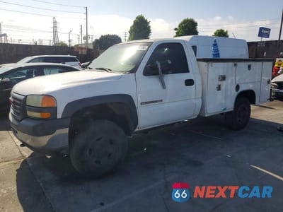 2002 GMC SIERRA C2500 HEAVY DUTY 1GDHC24U12E117350 - główne zdjęcie licytacji z USA - miniatura