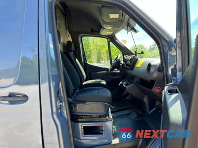 Zdjęcie 6 z 10 samochodu: 2019 MERCEDES-BENZ SPRINTER 2500 VIN:WD4PF1CD2KP125275 - miniatura