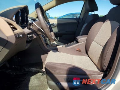 Zdjęcie 7 z 12 samochodu: 2011 CHEVROLET MALIBU LS VIN:1G1ZB5EU6BF147152 - miniatura