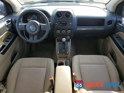 Zdjęcie 8 z 13 samochodu: 2012 JEEP COMPASS LATITUDE VIN:1C4NJDEB3CD630600 - miniatura