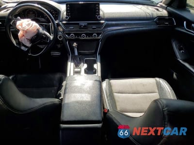 Zdjęcie 8 z 13 samochodu: 2018 HONDA ACCORD SPORT VIN:1HGCV1F30JA265987 - miniatura