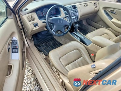 Zdjęcie 8 z 12 samochodu: 2002 HONDA ACCORD EX VIN:1HGCG22522A028054 - miniatura