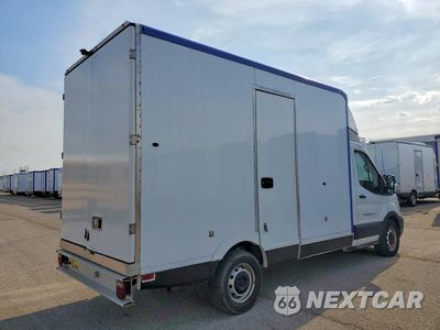 Trzecie zdjęcie samochodu z tyłu: 2020 FORD TRANSIT DELIVERY TRUCK VIN:1FDBW5Z82LKA95582 - miniatura