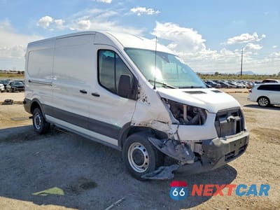 Czwarte zdjęcie samochodu z boku: 2024 FORD TRANSIT T-250 VIN:1FTBR1C83RKB77052 - miniatura