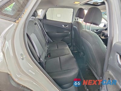 Zdjęcie 10 z 12 samochodu: 2023 HYUNDAI KONA SEL VIN:KM8K3CABXPU935526 - miniatura