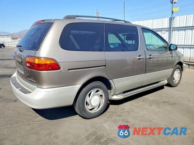 Trzecie zdjęcie samochodu z tyłu: 1999 TOYOTA SIENNA XLE VIN:4T3ZF13C9XU112285 - miniatura