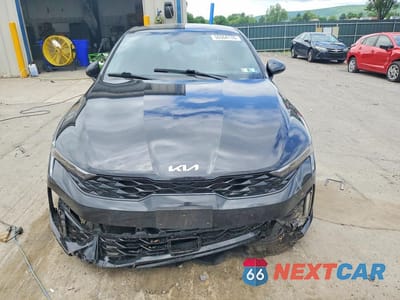 Piąte zdjęcie samochodu w środku: 2025 KIA K5 GT LINE VIN:KNAG64J78S5284707 - miniatura