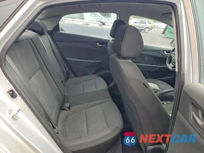 Zdjęcie 10 z 12 samochodu: 2019 HYUNDAI ACCENT SEL VIN:3KPC24A35KE047056 - miniatura