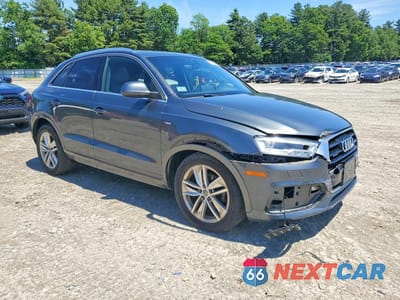 Czwarte zdjęcie samochodu z boku: 2018 AUDI Q3 PREMIUM PLUS VIN:WA1JCCFS5JR009435 - miniatura