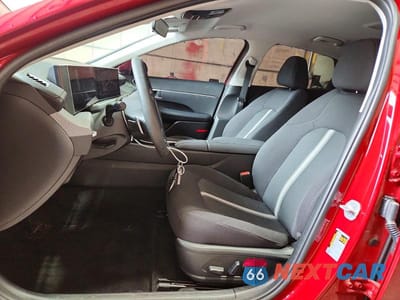 Zdjęcie 7 z 12 samochodu: 2025 HYUNDAI SONATA SEL VIN:KMHL64JA3SA507462 - miniatura