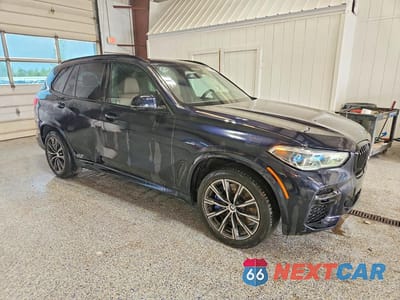 Czwarte zdjęcie samochodu z boku: 2023 BMW X5 M50I VIN:5UXJU4C01P9R91533 - miniatura