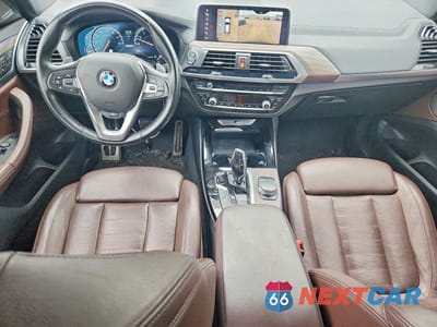 Zdjęcie 8 z 13 samochodu: 2018 BMW X3 XDRIVEM40I VIN:5UXTS3C59J0Y94628 - miniatura