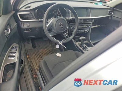 Zdjęcie 8 z 12 samochodu: 2019 KIA OPTIMA LX VIN:5XXGT4L3XKG357903 - miniatura