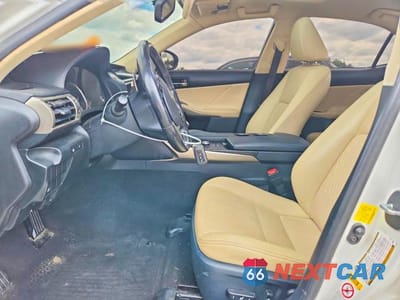 Zdjęcie 7 z 13 samochodu: 2016 LEXUS IS 300 VIN:JTHCM1D2XG5009500 - miniatura