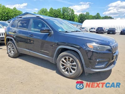 Czwarte zdjęcie samochodu z boku: 2019 JEEP CHEROKEE LATITUDE PLUS VIN:1C4PJMLB0KD346657 - miniatura
