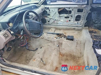 Zdjęcie 7 z 12 samochodu: 1991 FORD MUSTANG GT VIN:1FACP42E4MF163400 - miniatura