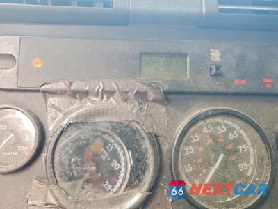 Zdjęcie 8 z 10 samochodu: 2013 FREIGHTLINER CASCADIA 125 VIN:3AKJGLDRXDSBA8491 - miniatura