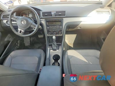Zdjęcie 8 z 12 samochodu: 2015 VOLKSWAGEN PASSAT S VIN:1VWAT7A36FC060530 - miniatura