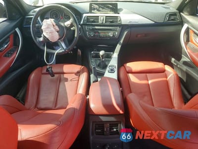 Zdjęcie 8 z 12 samochodu: 2013 BMW 335 XI VIN:WBA3B9C56DF140671 - miniatura
