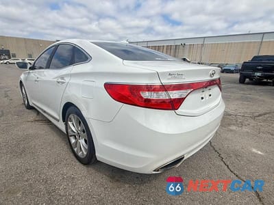 Trzecie zdjęcie samochodu z tyłu: 2013 HYUNDAI AZERA BASE VIN:KMHFG4JG8DA312524 - miniatura