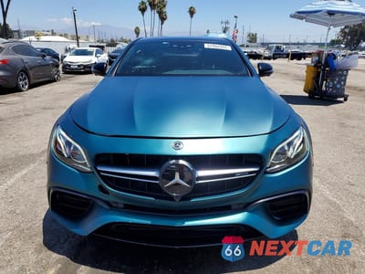 Piąte zdjęcie samochodu w środku: 2020 MERCEDES-BENZ E 63 AMG-S 4MATIC VIN:WDDZF8KB9LA703250 - miniatura