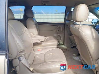 Zdjęcie 10 z 12 samochodu: 2004 TOYOTA SIENNA LE 7 PASSENGER VIN:5TDZA23C04S045500 - miniatura