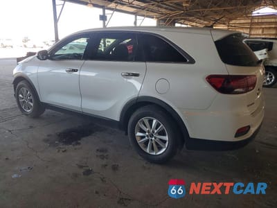 Drugie zdjęcie samochodu z przodu: 2019 KIA SORENTO LX V6 VIN:5XYPG4A56KG443214 - miniatura