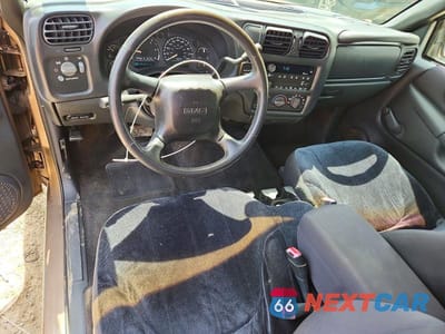 Zdjęcie 8 z 12 samochodu: 2003 GMC SONOMA VIN:1GTCS19X338224852 - miniatura