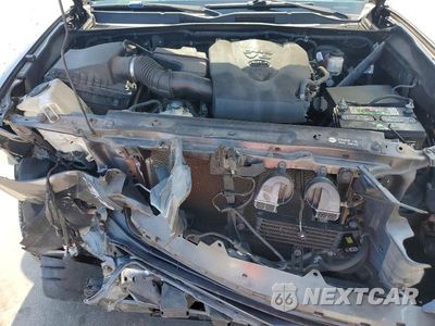 Zdjęcie 11 z 12 samochodu: 2018 TOYOTA TACOMA TRD SPORT VIN:5TFAZ5CN9JX071401 - miniatura