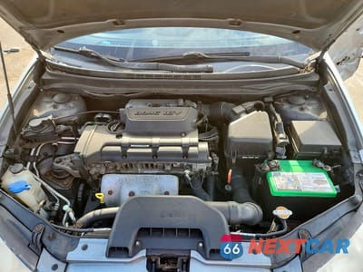 Zdjęcie 11 z 12 samochodu: 2010 HYUNDAI ELANTRA GLS VIN:KMHDU4AD8AU183412 - miniatura