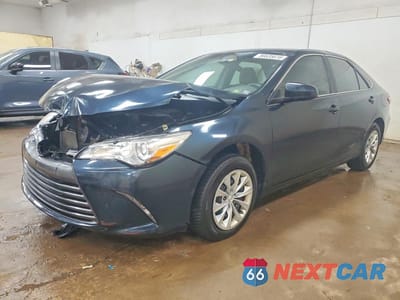 2017 TOYOTA CAMRY LE 4T1BF1FK1HU754157 - główne zdjęcie licytacji z USA - miniatura