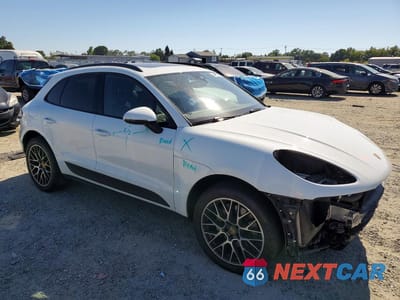 Czwarte zdjęcie samochodu z boku: 2018 PORSCHE MACAN S VIN:WP1AB2A53JLB30860 - miniatura