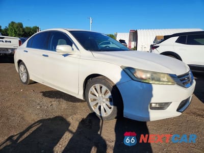 Czwarte zdjęcie samochodu z boku: 2014 HONDA ACCORD EXL VIN:1HGCR3F86EA004767 - miniatura
