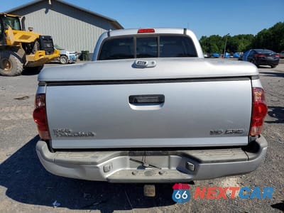 Zdjęcie 6 z 13 samochodu: 2005 TOYOTA TACOMA DOUBLE CAB VIN:5TELU42N95Z080083 - miniatura