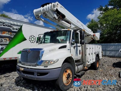Drugie zdjęcie samochodu z przodu: 2011 INTERNATIONAL 4400 BUCKET TRUCK VIN:1HTMKAAN0BH323550 - miniatura